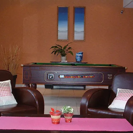 Lagrange Les Roches Douvres 3* Сен-Бриак-сюр-Мер