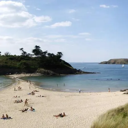 Lagrange Les Roches Douvres
